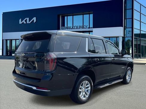 Used 2025 Chevrolet Tahoe LS AWD/4WD image 6
