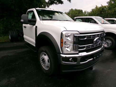 New 2026 Ford F600 4x4 Regular Cab Super Duty w/ XL Chrome Package image 3