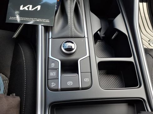 New 2026 Kia Sorento LX FWD image 14