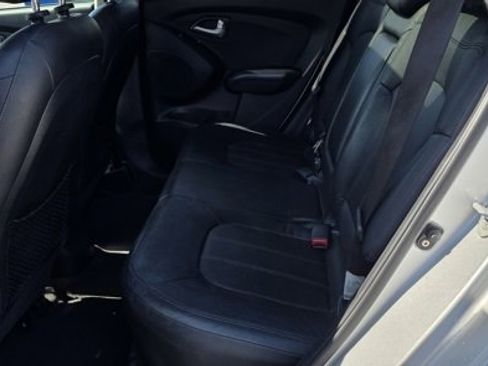 Used 2013 Hyundai Tucson Limited w/ Premium Pkg image 11