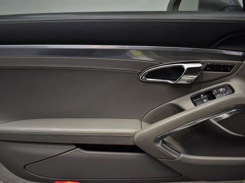 Used 2012 Porsche 911 Carrera S image 23