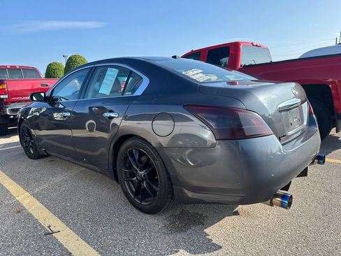 Used 2010 Nissan Maxima 3.5 SV w/ Premium Pkg FWD image 3
