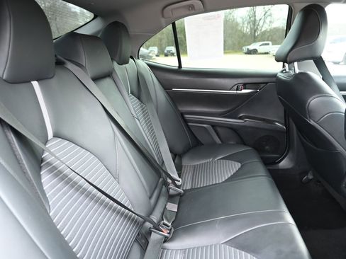 Used 2023 Toyota Camry SE image 20