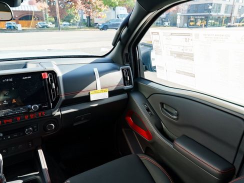 New 2026 Nissan Frontier PRO-4X w/ Pro-4x Convenience Package image 10