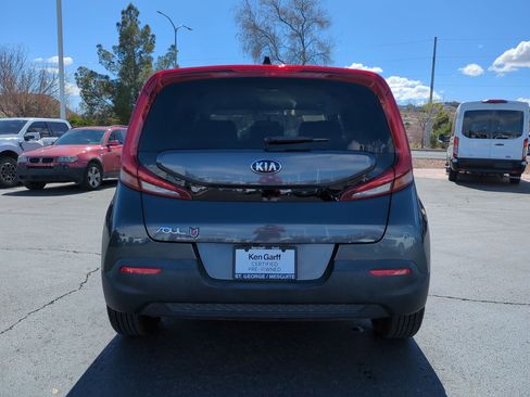 Used 2021 Kia Soul LX image 4