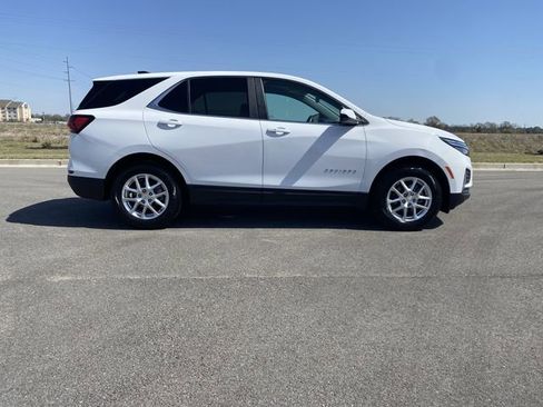 Used 2024 Chevrolet Equinox LT image 6