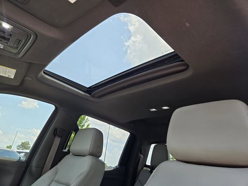 Used 2019 Chevrolet Silverado 1500 LT Trail Boss AWD/4WD image 20