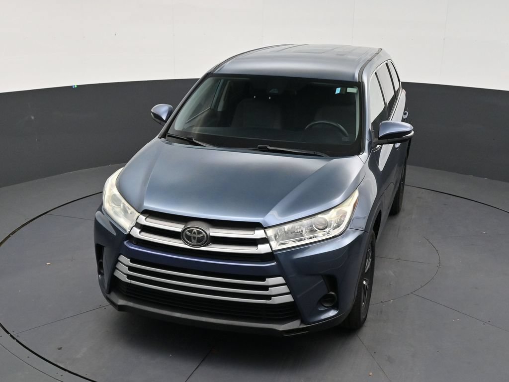 Used 2018 Toyota Highlander LE FWD image 19
