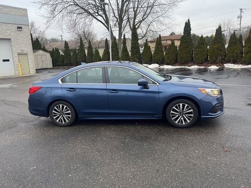 Used 2019 Subaru Legacy 2.5i Premium image 2