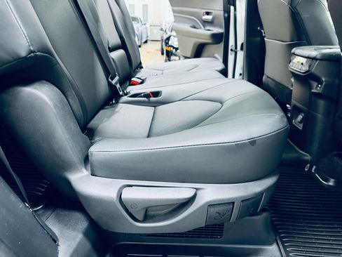 Used 2024 Toyota Grand Highlander AWD Hybrid image 39