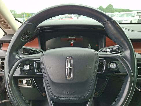 Used 2020 Lincoln Aviator Reserve w/ Equipment Group 202A AWD/4WD image 22