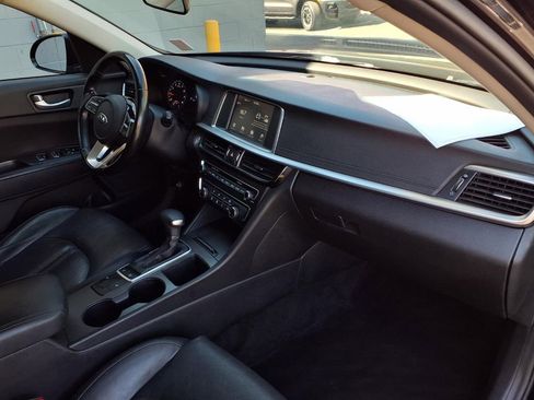 Used 2020 Kia Optima SE FWD image 22