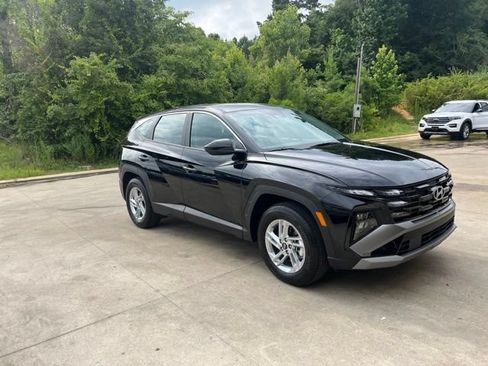 New 2026 Hyundai Tucson SE FWD image 1