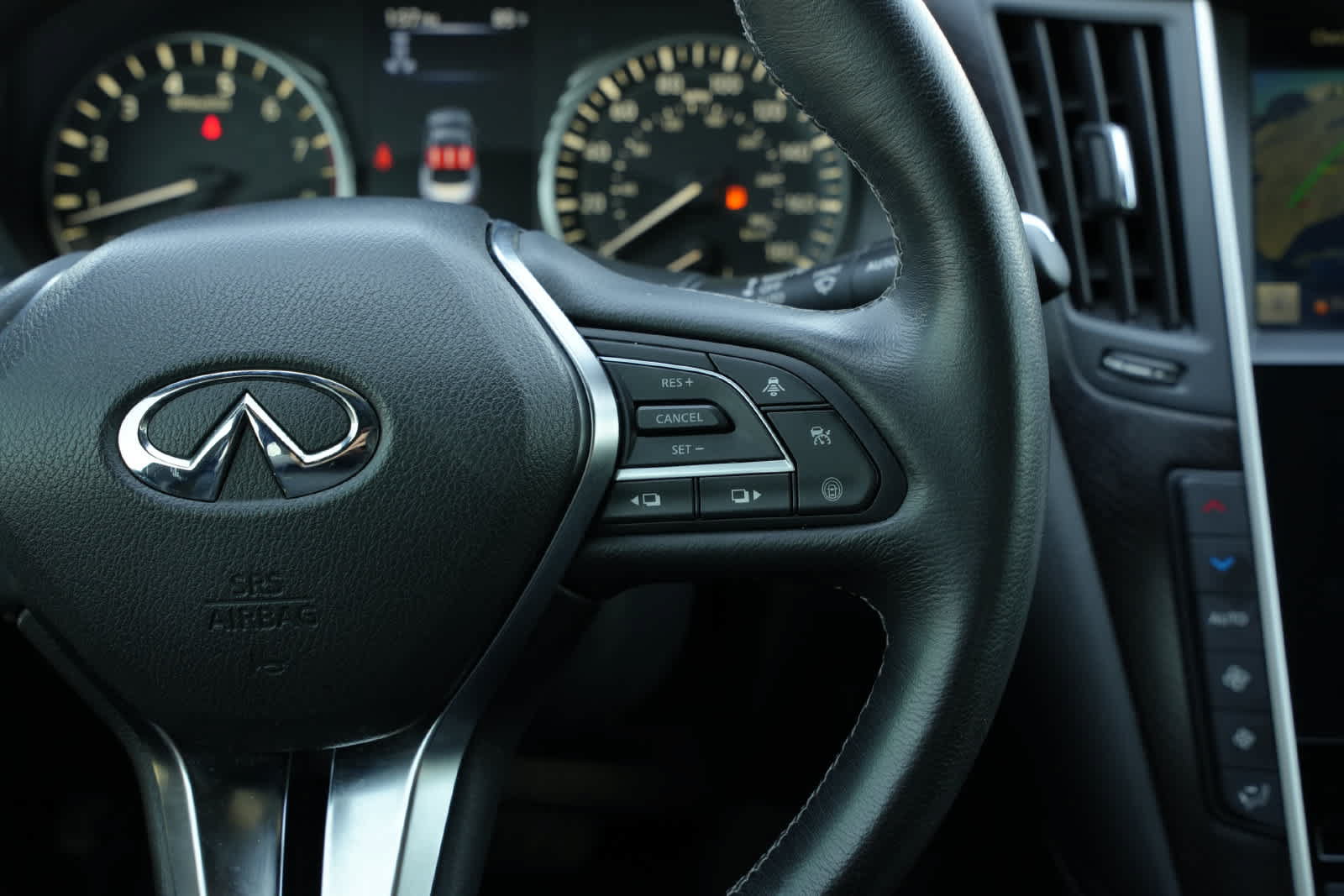 Used 2023 INFINITI Q50 Sensory RWD image 10