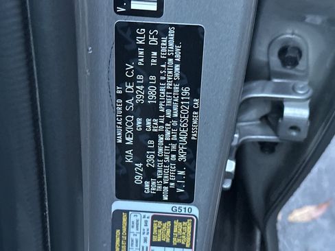 Used 2025 Kia K4 EX image 23