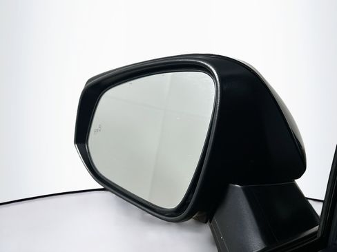 Used 2025 Toyota RAV4 XLE image 16