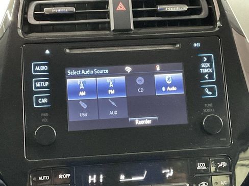 Used 2017 Toyota Prius Two image 14