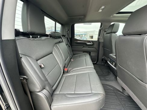 Used 2025 GMC Sierra 1500 Elevation w/ Elevation Premium Package image 28