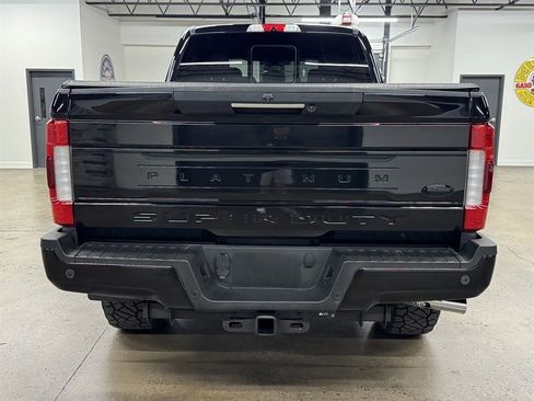 Used 2019 Ford F250 Platinum w/ Platinum Ultimate Package AWD/4WD image 11