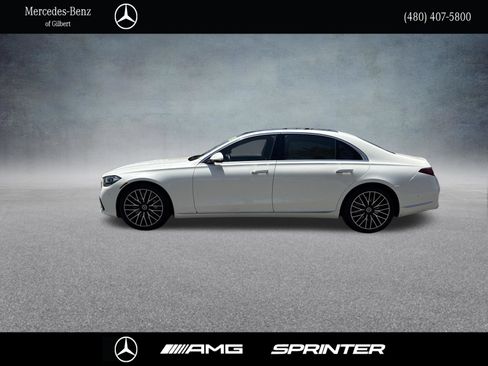 Certified 2022 Mercedes-Benz S 500 4MATIC image 2