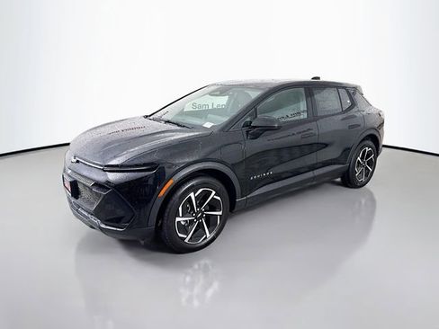 New 2026 Chevrolet Equinox EV LT image 3