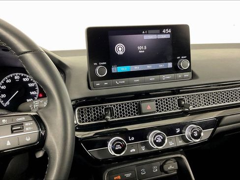 Used 2025 Honda Civic Sport image 9