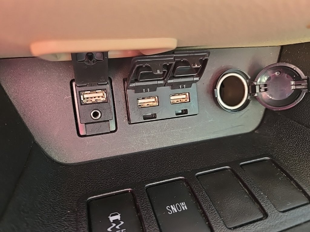 Used 2019 Toyota Highlander XLE FWD image 56
