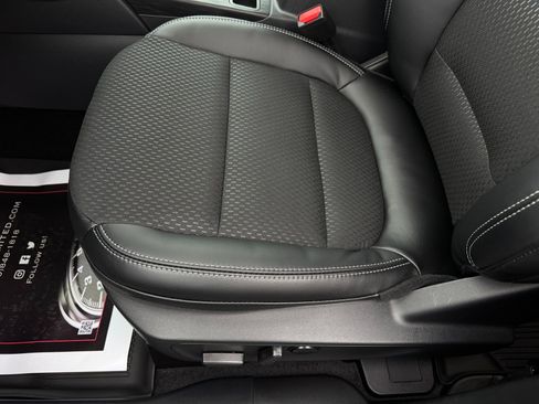 Used 2025 Ford Escape image 16