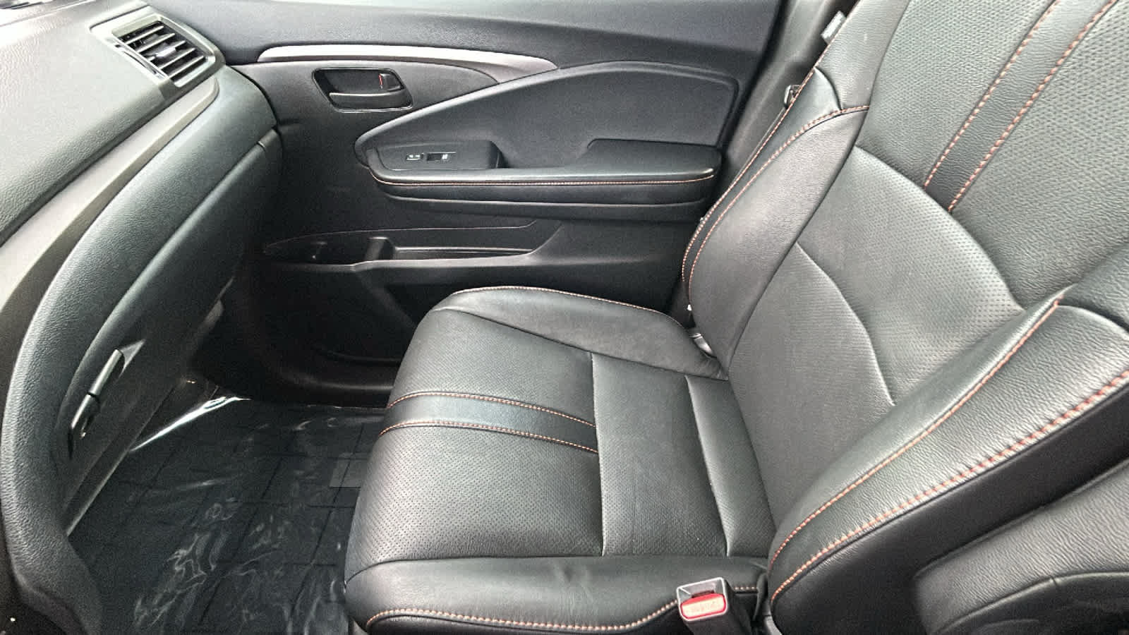 Used 2022 Honda Passport TrailSport image 12
