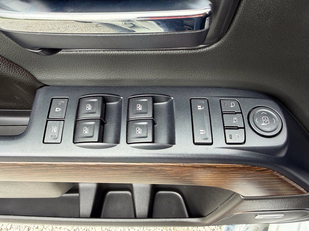 Used 2017 GMC Sierra 3500 Denali w/ Duramax Plus Package AWD/4WD image 15