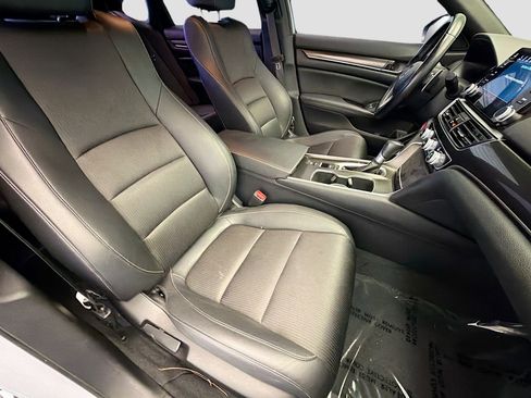 Used 2021 Honda Accord Sport image 15
