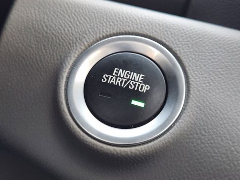 Used 2018 GMC Terrain SLT w/ Preferred Package image 23