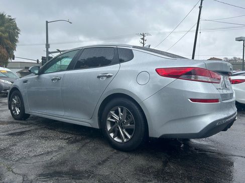 Used 2019 Kia Optima LX image 5