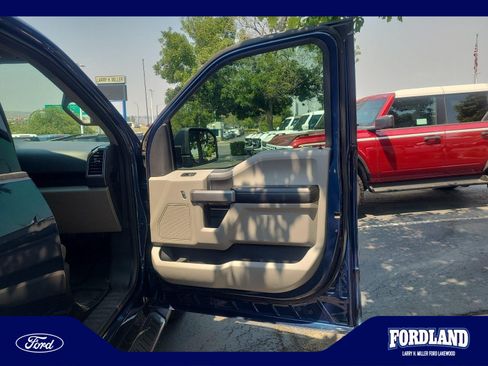 Used 2018 Ford F150 XLT w/ Equipment Group 302A Luxury AWD/4WD image 16
