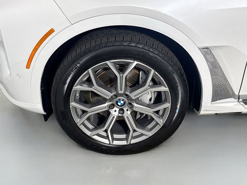 Used 2026 BMW X7 xDrive40i AWD/4WD image 38