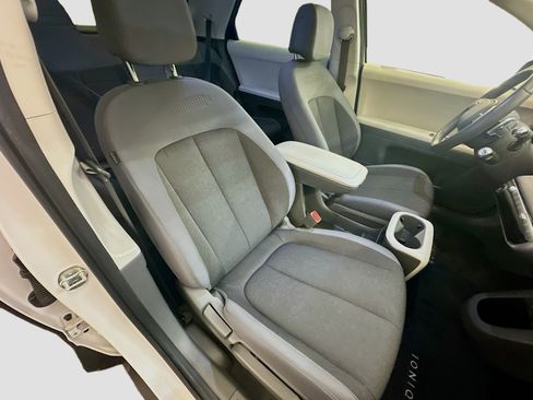 Used 2024 Hyundai Ioniq 5 SEL AWD/4WD image 33