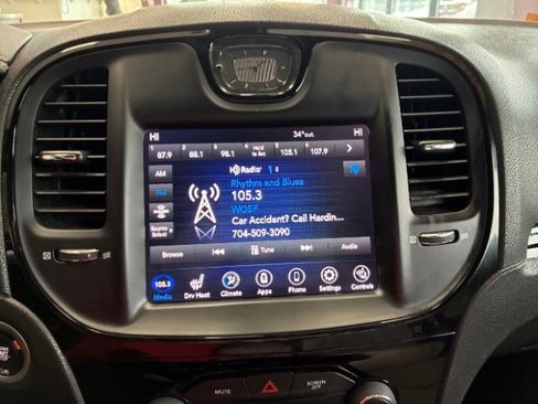 Used 2021 Chrysler 300 S image 23