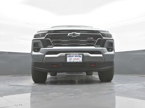 Used 2026 Chevrolet Colorado Z71 w/ Technology Package AWD/4WD image 39