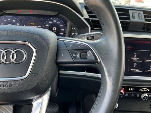 Used 2020 Audi Q3 2.0T Premium w/ Convenience Package image 22