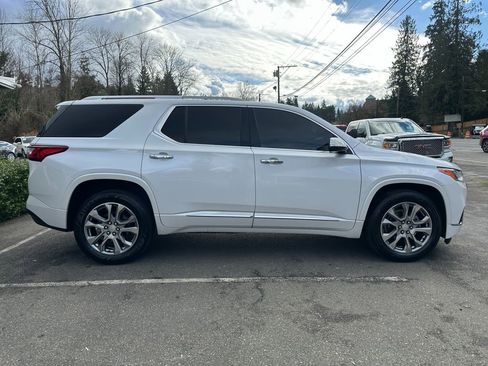 Used 2018 Chevrolet Traverse Premier image 7