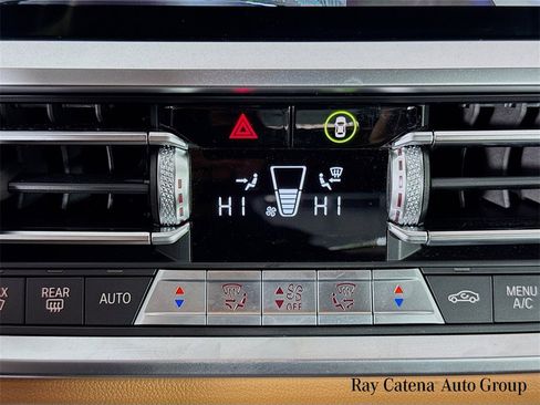 Used 2023 BMW 440i xDrive Convertible w/ Premium Package image 16