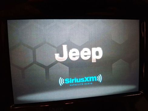 Used 2020 Jeep Compass Latitude image 24