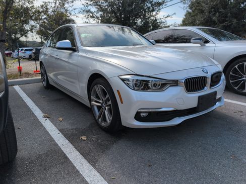 Used 2018 BMW 328d Sedan w/ Premium Package RWD image 2