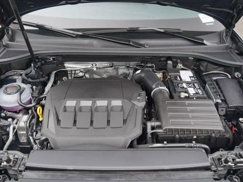 New 2025 Audi Q3 2.0T Premium image 10