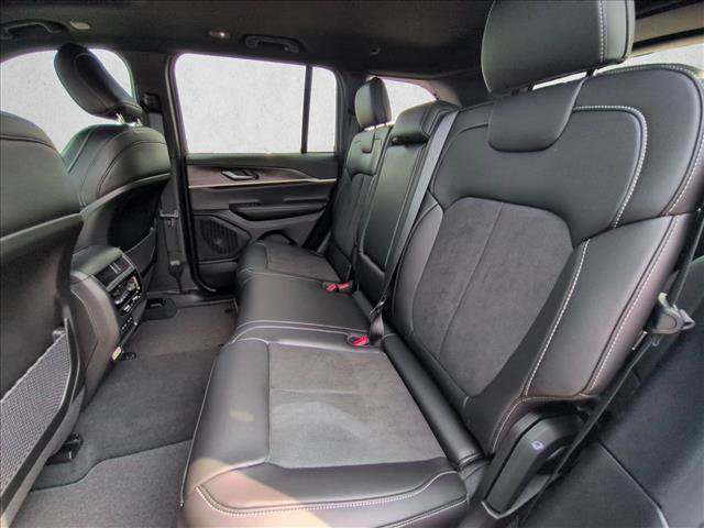 New 2026 Jeep Grand Cherokee Altitude RWD image 14