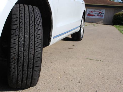 Used 2017 Audi Q5 2.0T Premium AWD/4WD image 46