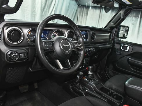 Used 2019 Jeep Wrangler Unlimited Sport S image 14