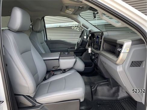 Used 2024 Ford F550 2WD Crew Cab Super Duty image 20