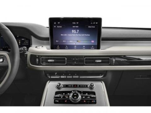 Certified 2024 Lincoln Aviator 2WD w/ Premium Package image 10