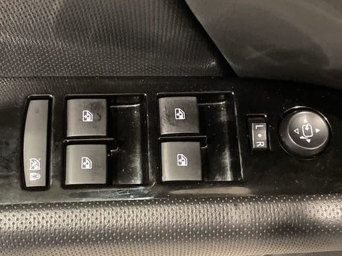 Used 2017 Cadillac XTS Luxury w/ Driver Awareness Package image 16